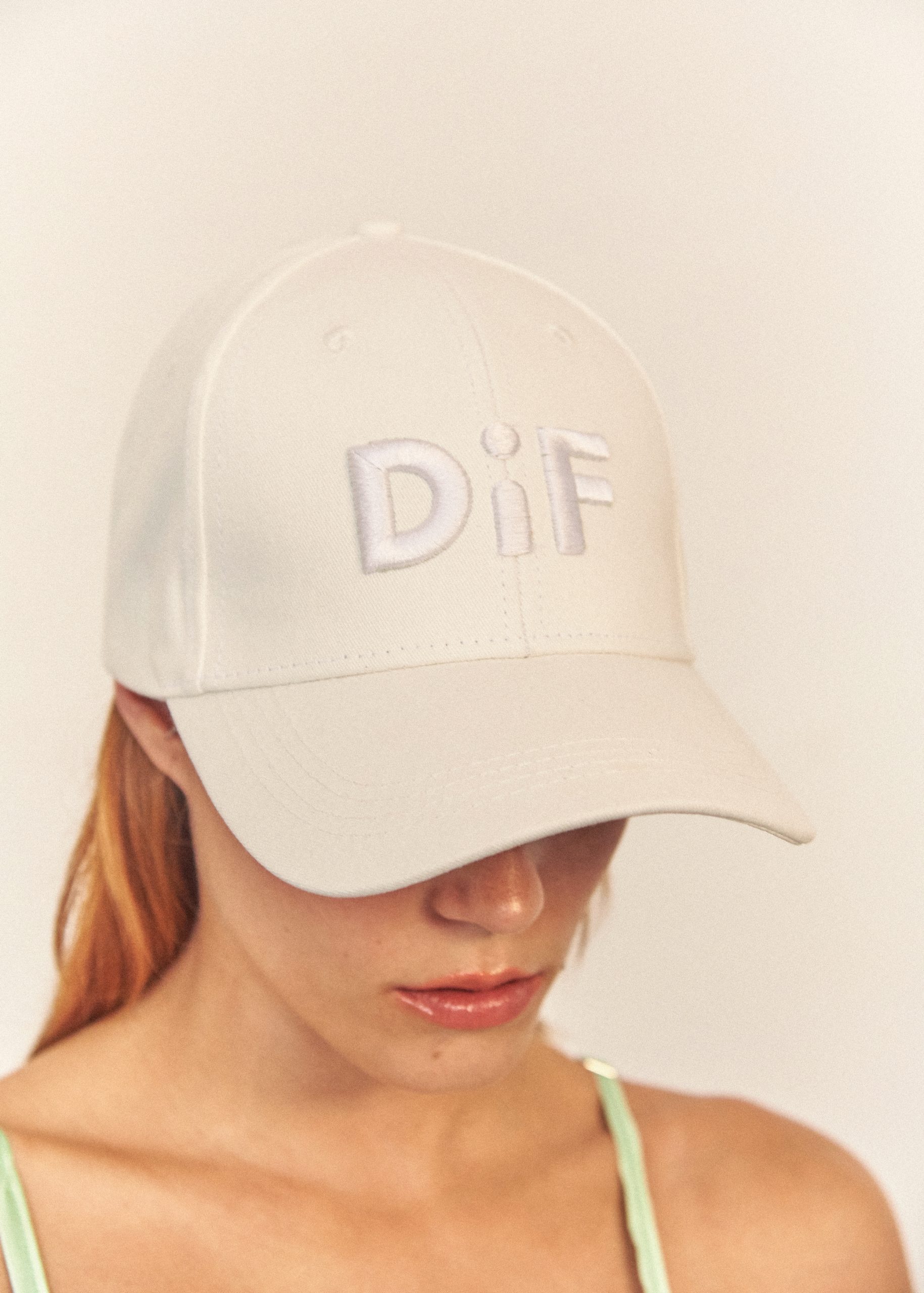 white-dif-cap-01